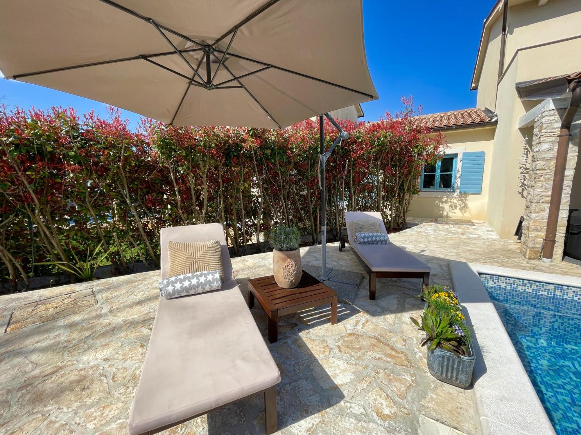 Villas Adagio Rojnići Εξωτερικό φωτογραφία